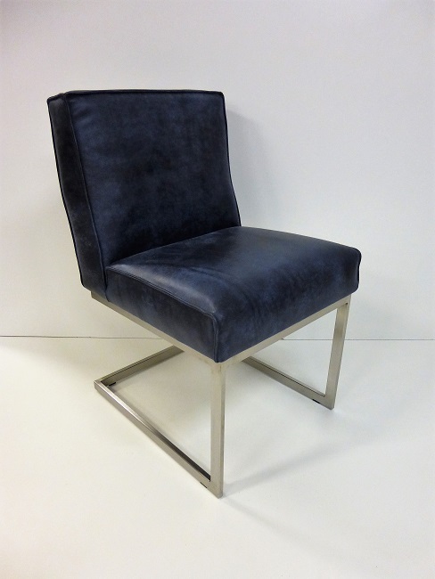  Slede stoel in donkerblauw nubuck leer model Zara v